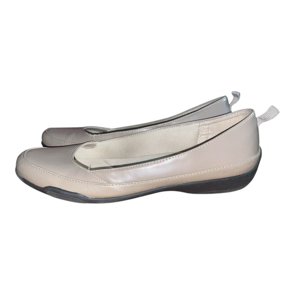 Womens Life Stride Soft System Cream Small Short Wide Shoes Size : 8.5M - Picture 4 of 11